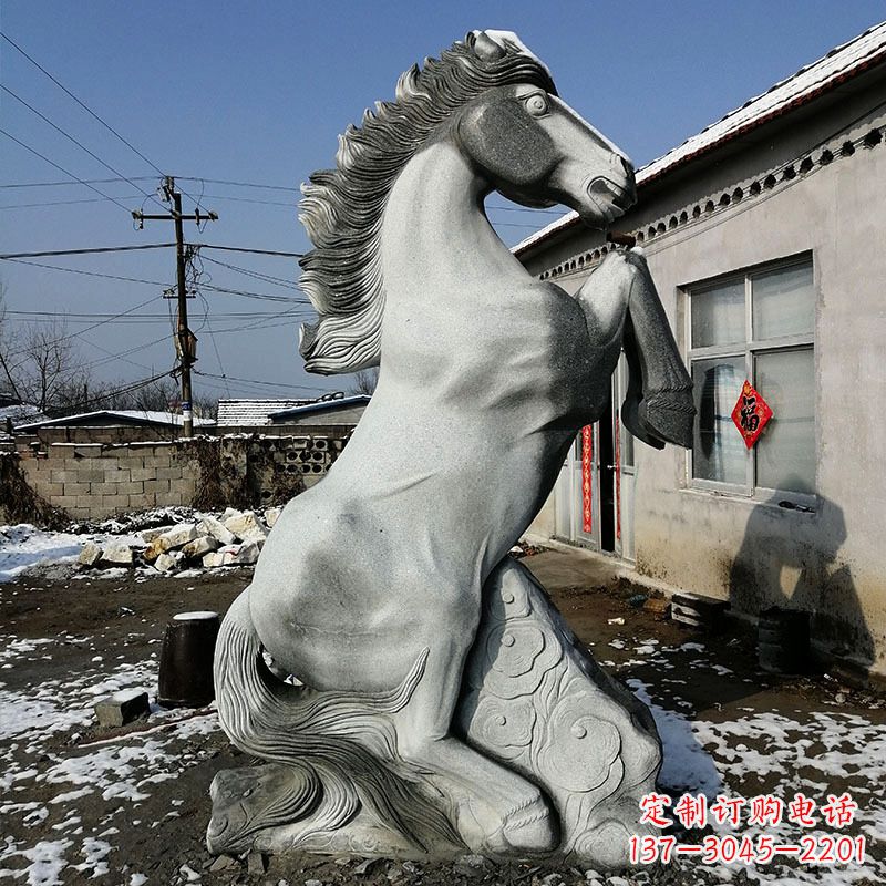 济南艺术品呈献——人立而起的马儿石雕