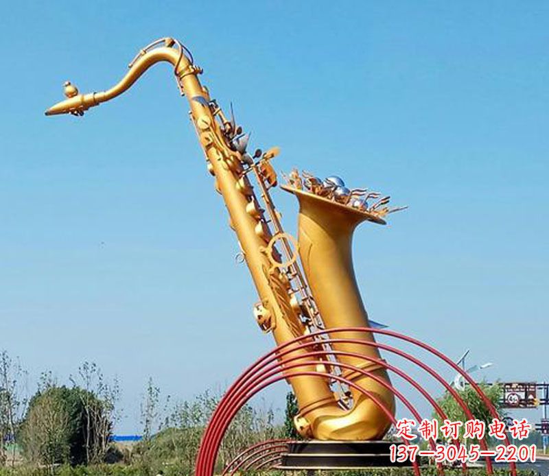 济南萨克斯景观铜雕