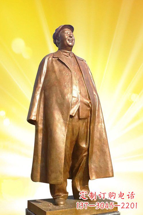 济南严格掌控：毛主席大衣装置雕塑