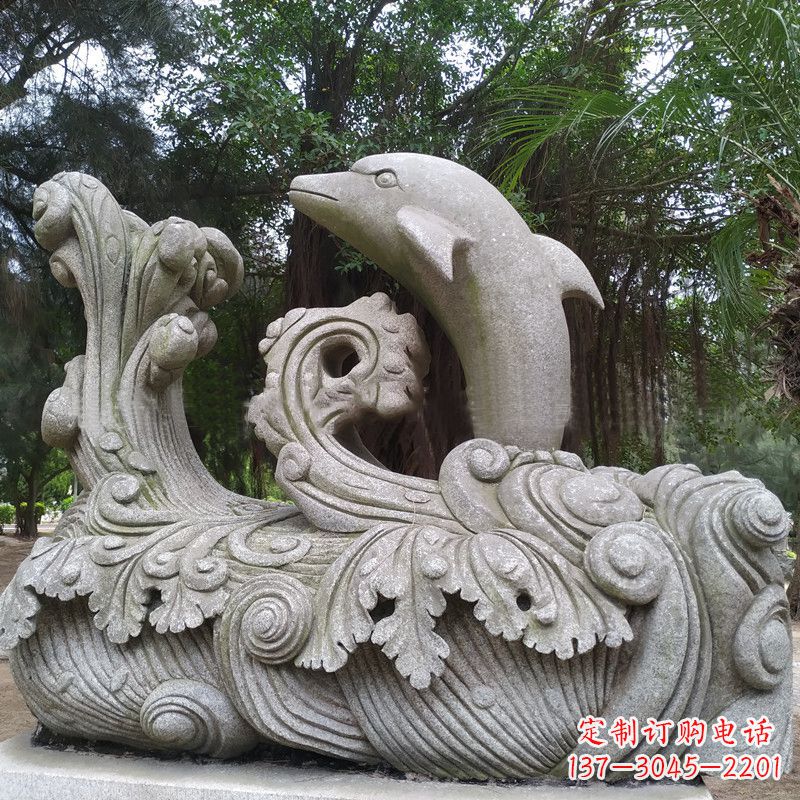 济南精美的石雕海豚雕塑,为您的公园林营造出别具匠心的水景特色