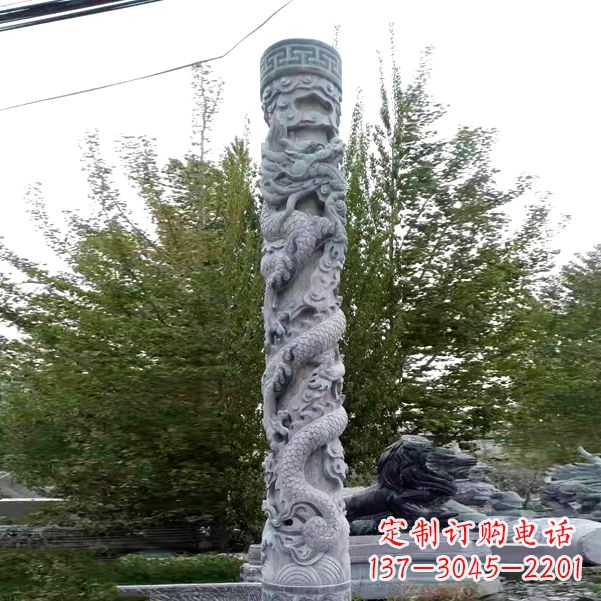 济南华贵典雅的石雕盘龙柱雕塑