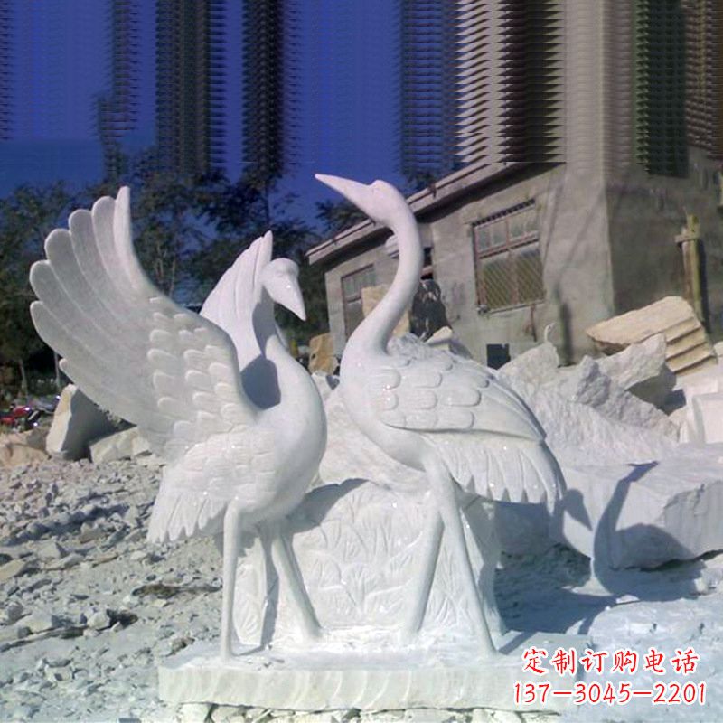 济南石雕仙鹤低头