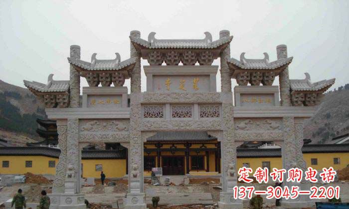 济南寺庙景观三门五楼石牌坊