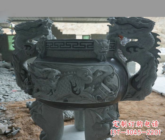 济南寺庙景观青石龙头香炉石雕