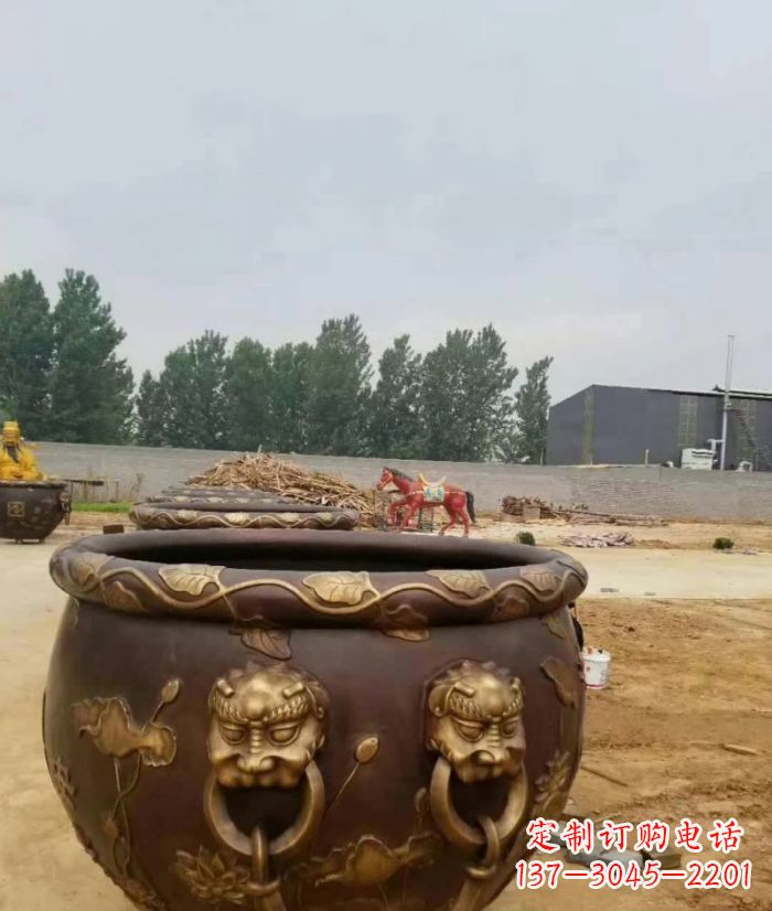 济南寺庙水缸铜雕 (4)