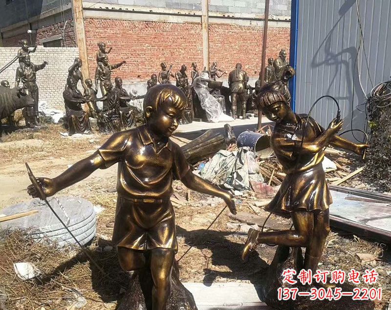 济南跳绳的儿童铜雕