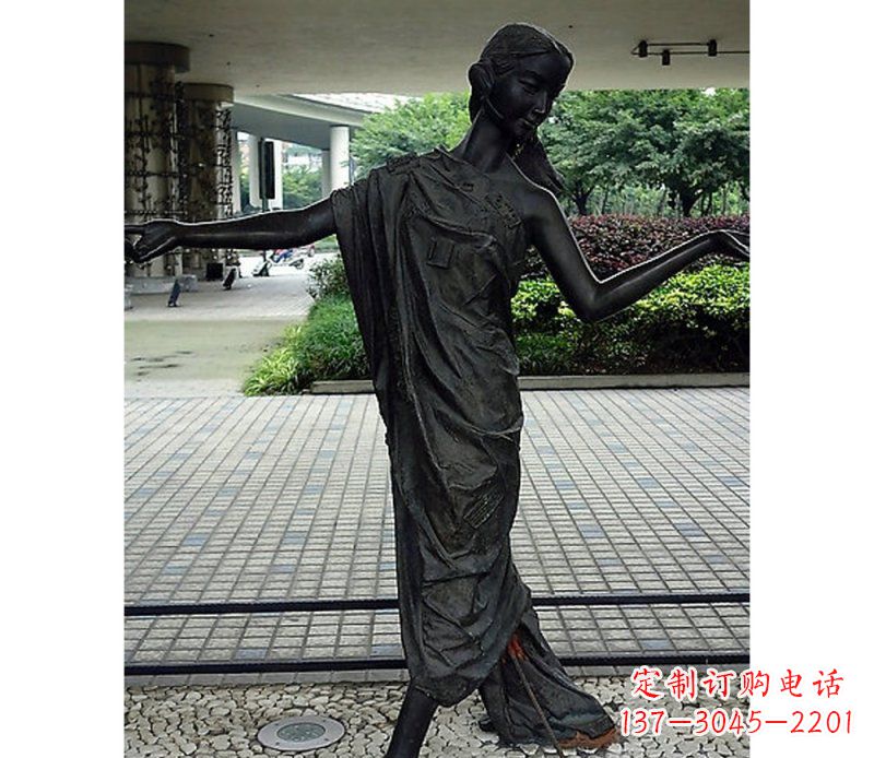 济南跳舞的女孩街边景观铜雕