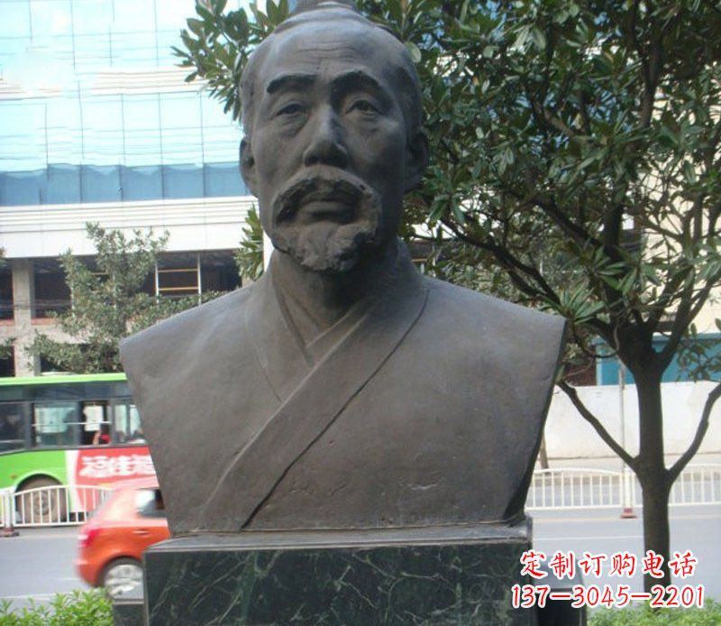 济南铜雕管仲名人雕塑肖像
