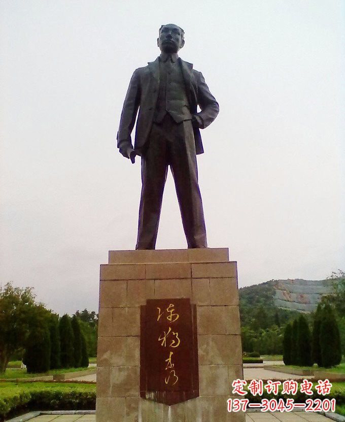 济南铜雕近代名人陈独秀
