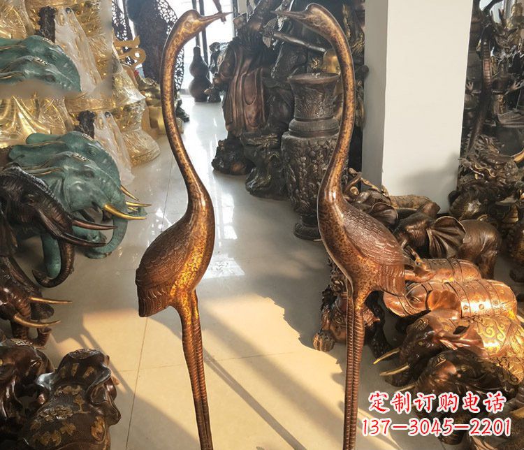 济南铜雕仙鹤踩龟雕塑摆件