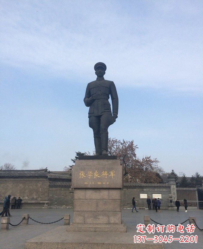 济南铜雕张学良近代名人雕塑