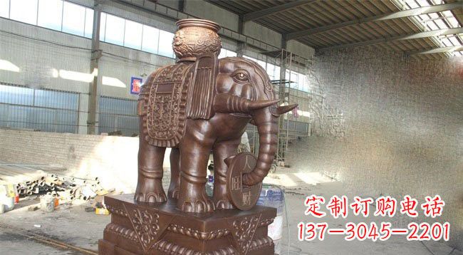 济南驮宝大象铜雕