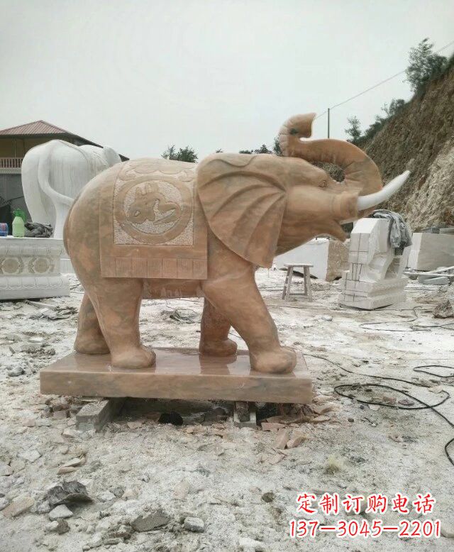 济南晚霞红吉祥如意大象雕塑