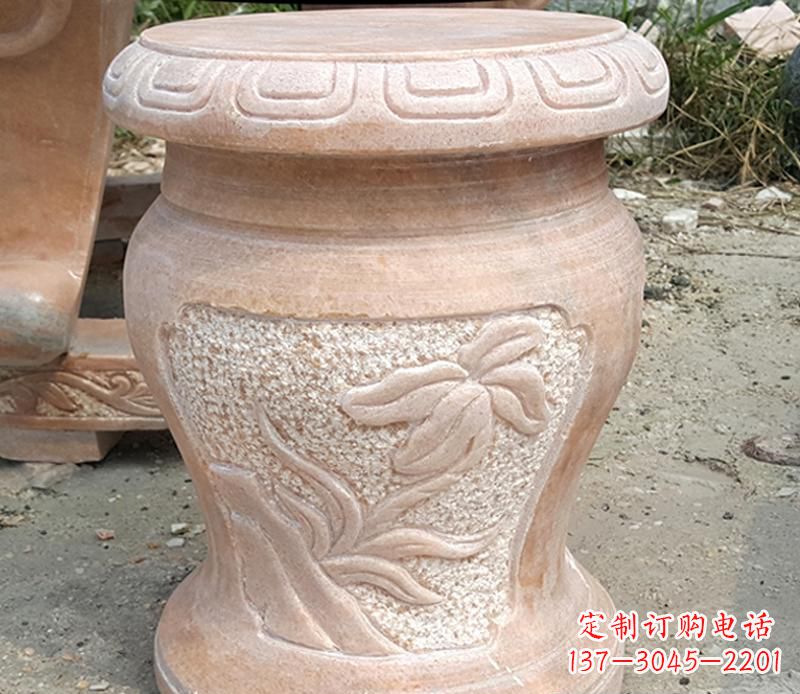 济南晚霞红景观蝴蝶石凳