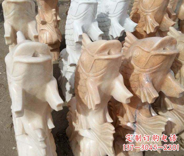 济南晚霞红喷水鲤鱼庭院石雕