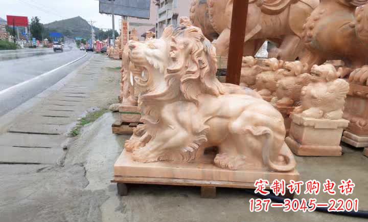济南晚霞红狮子雕塑