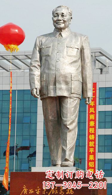 济南伟人邓小平铜雕像