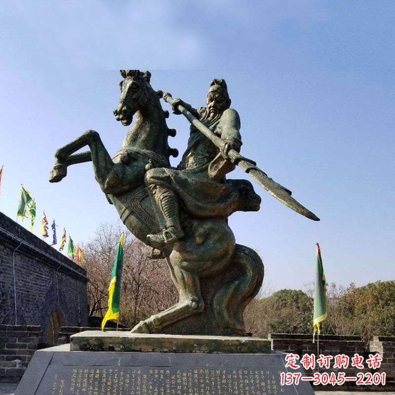 济南五虎上将关羽骑马舞大刀铜雕景观