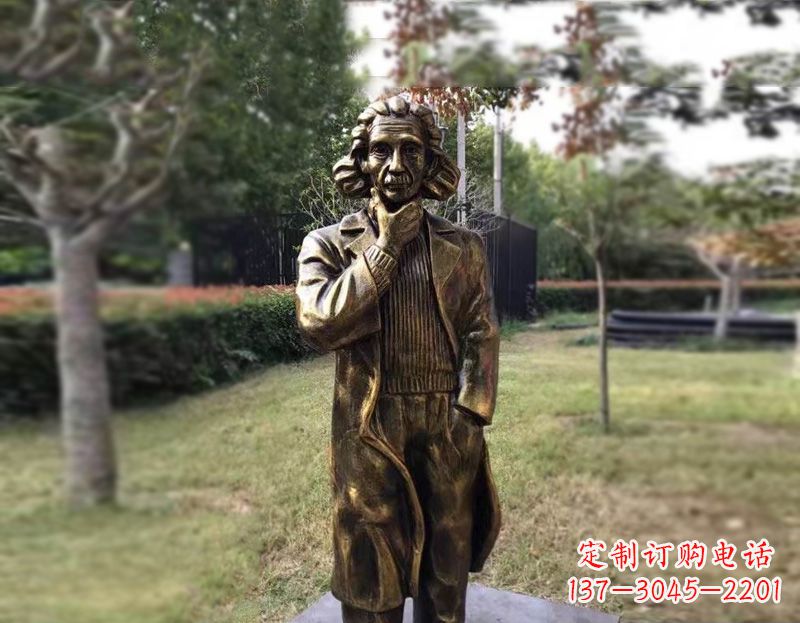 济南西方名人爱因斯坦铜雕