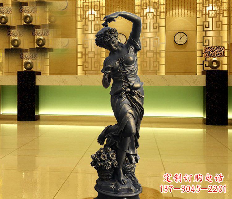 济南西方女人别墅景观铜雕
