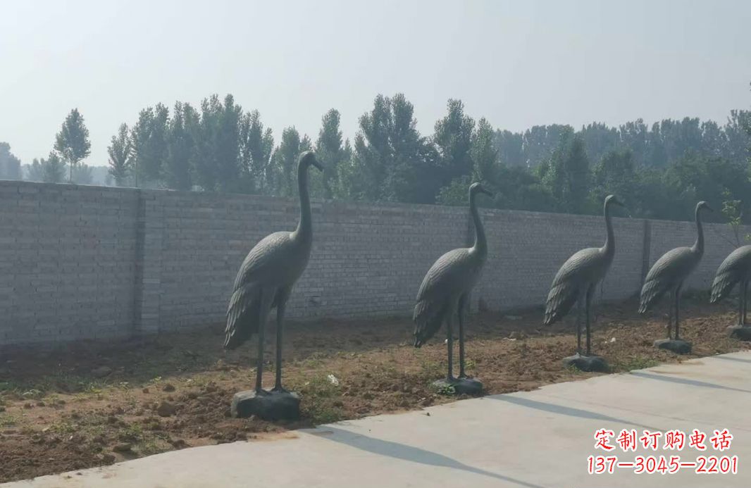 济南仙鹤抽象铜雕