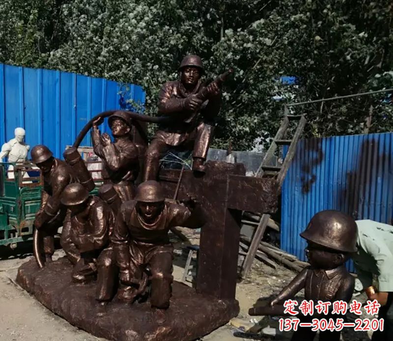 济南消防员灭火景观雕塑