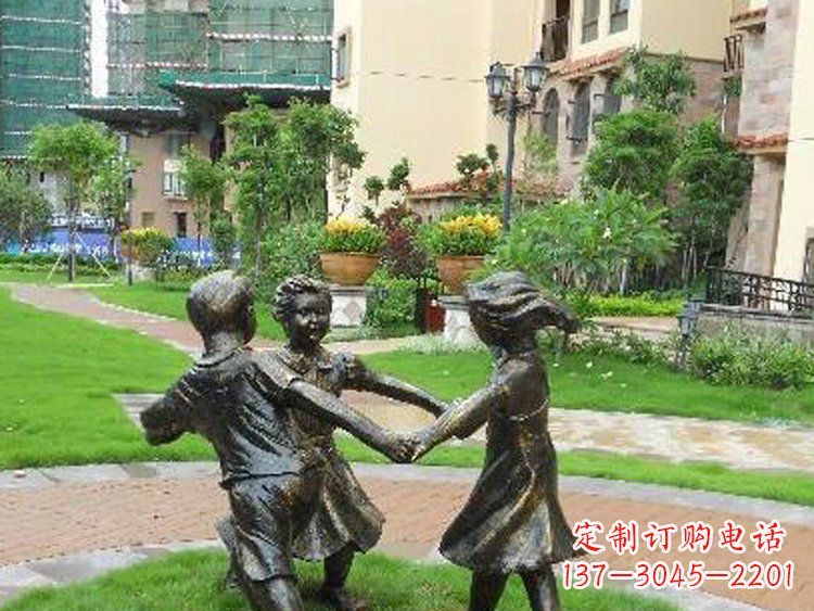 济南小区铜雕儿童玩游戏人物雕塑