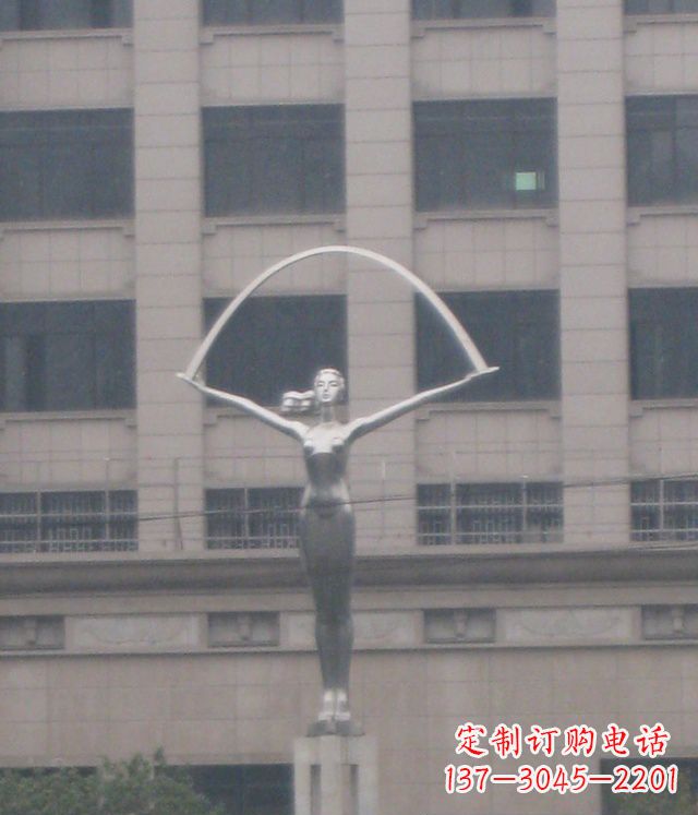 济南校园不锈钢女孩雕塑