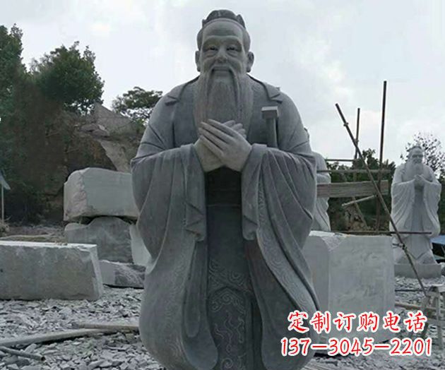 济南校园孔子人物石雕