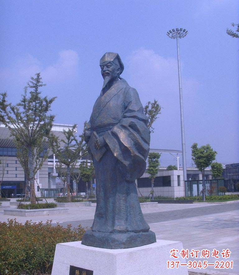 济南校园陆游名人铜雕