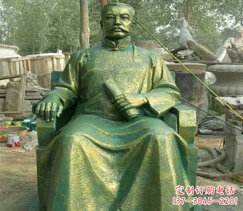 济南校园名人李大钊铜雕
