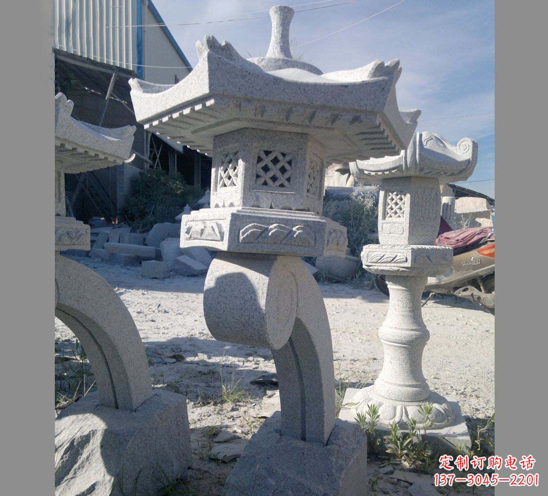 济南园林景观草坪石灯雕塑