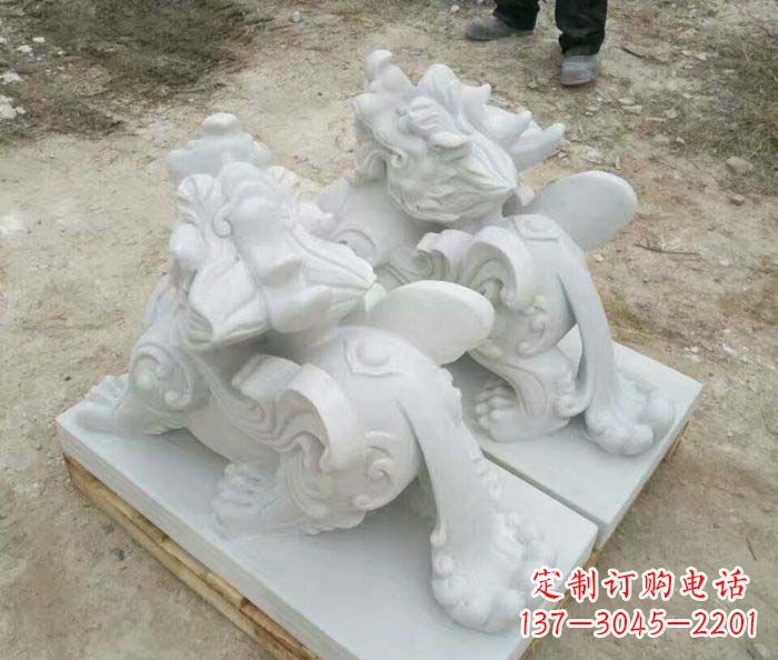 济南招财进宝立式貔貅门口石雕