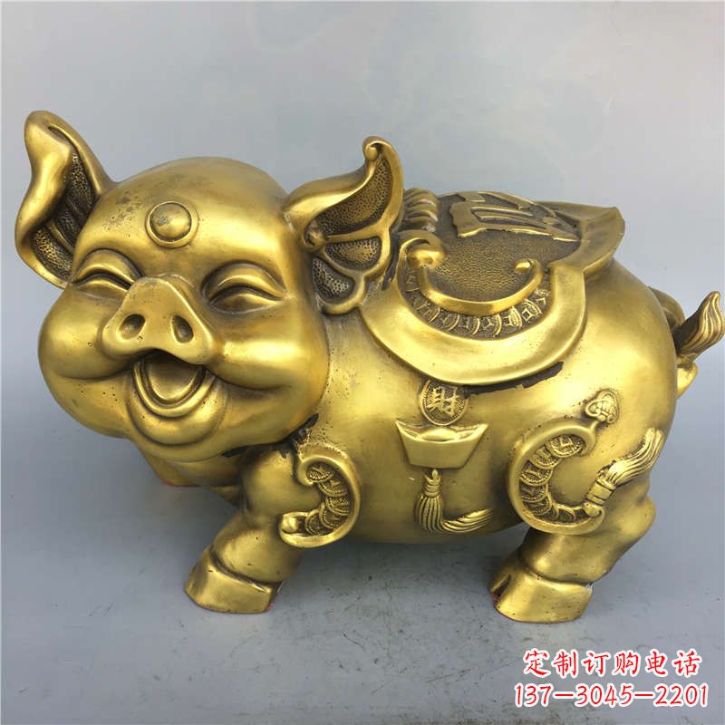 济南招财卡通猪铜雕-企业商场美陈动物生肖风水雕塑摆件