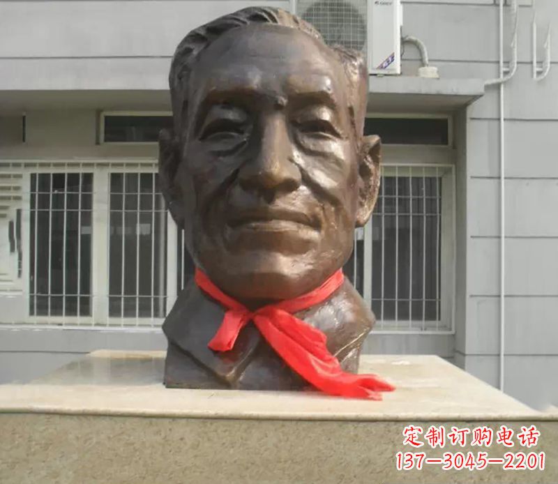 济南朱宪彝校园名人头像铜雕