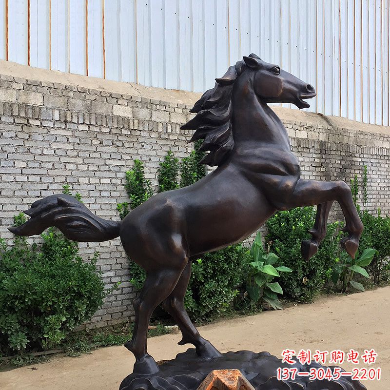 济南铸铜马儿雕塑