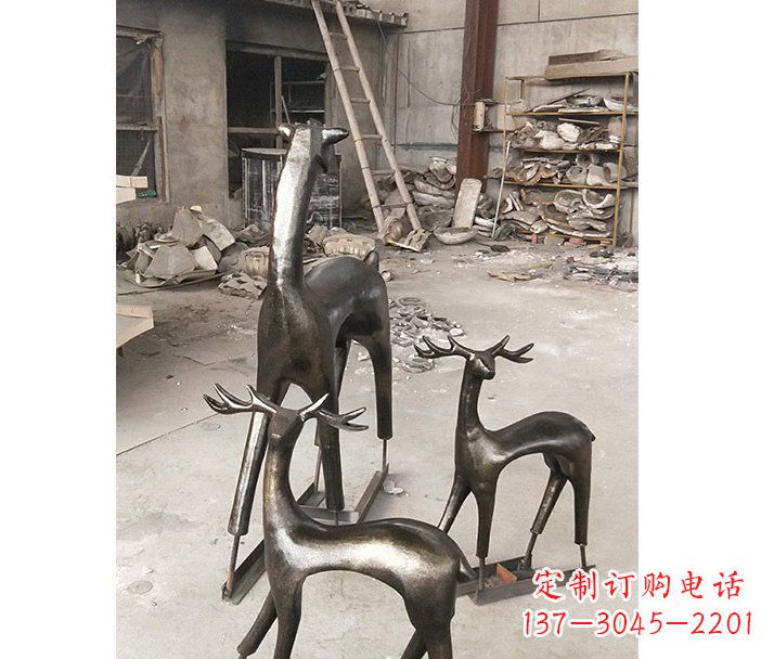 济南铸铜梅花鹿动物铜雕摆件