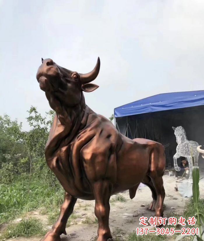 济南紫铜牛动物雕塑